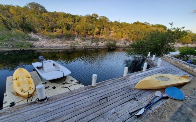 Villa Serenity by the water