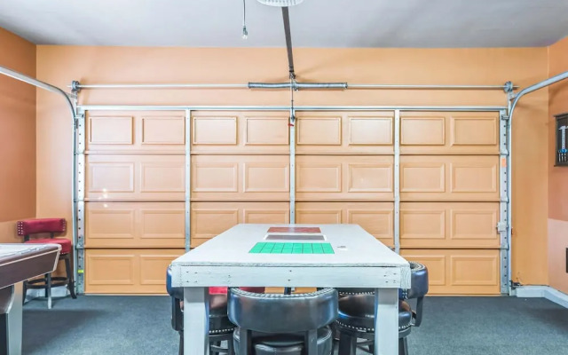 Beautiful Sunsets at 3BR Villa in Reno