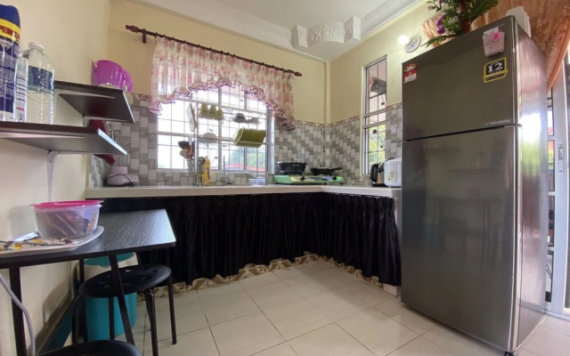 OYO Home 90331 D'jj Homestay