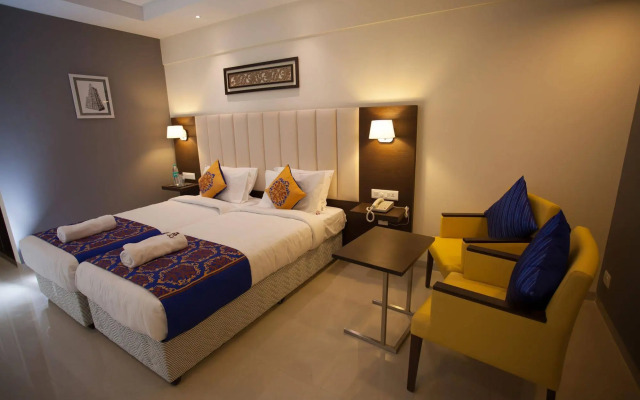 Hotel Ganpat Grand, Palani