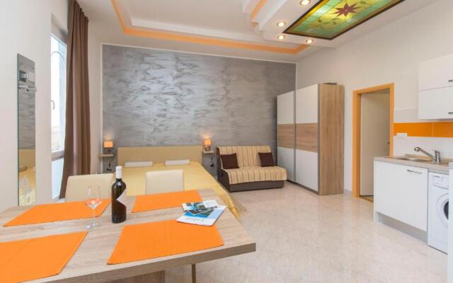 Studio Apartment Leana