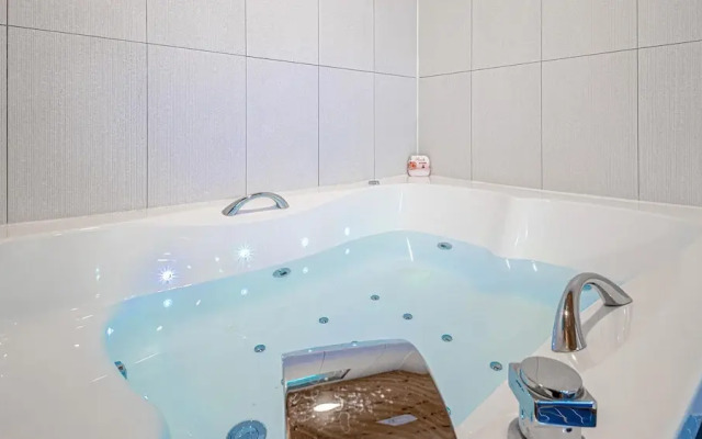 Gapyeong Gamseong216 Poolvilla Pension