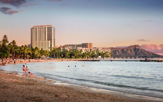 Ka La'i Waikiki Beach, LXR Hotels & Resorts