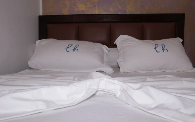 Elu Hotel Chambre Deluxe - Bonamoussadi