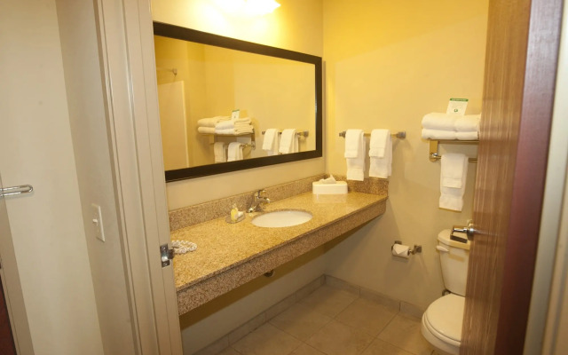 Cobblestone Inn & Suites - Langdon
