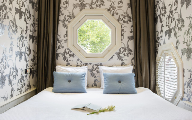 The Amsterdam Canal Hotel