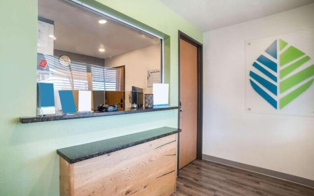 WoodSpring Suites Gainesville
