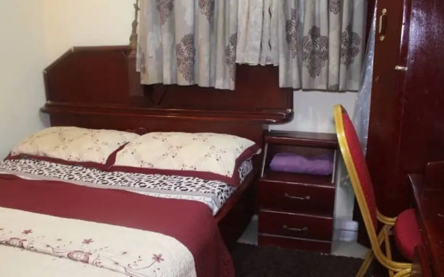 Tobby Royal Suites