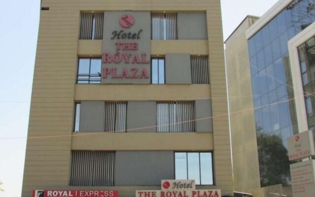 Hotel The Royal Plaza