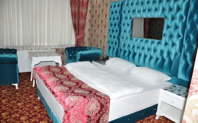 Mus Mir Hotel Saray