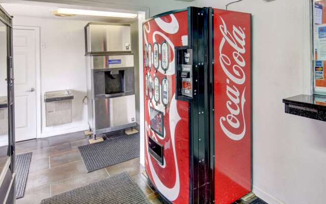 Motel 6 Union City, GA - Atlanta Airport