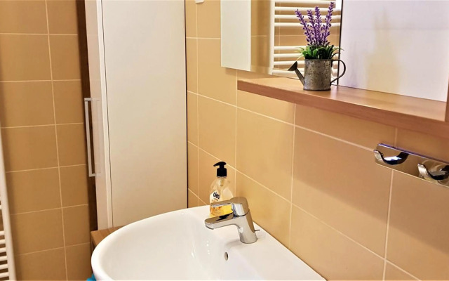 Mountain peaks Apartment with Sauna