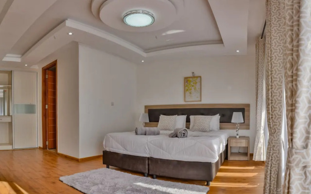 Edmor Residences - Riverside