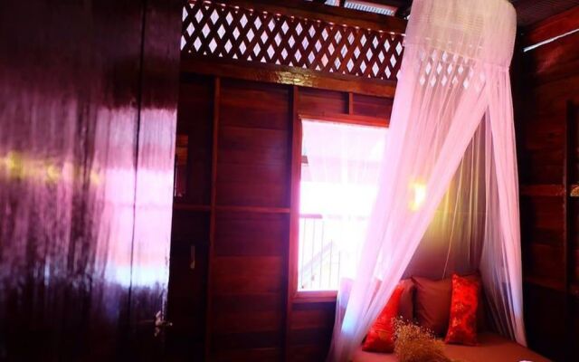 Copa Lanta Guesthouse