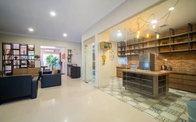 Danka Taman Golf Residence