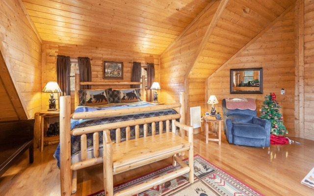 Something Extra 2 Bedroom Cabin by RedAwning
