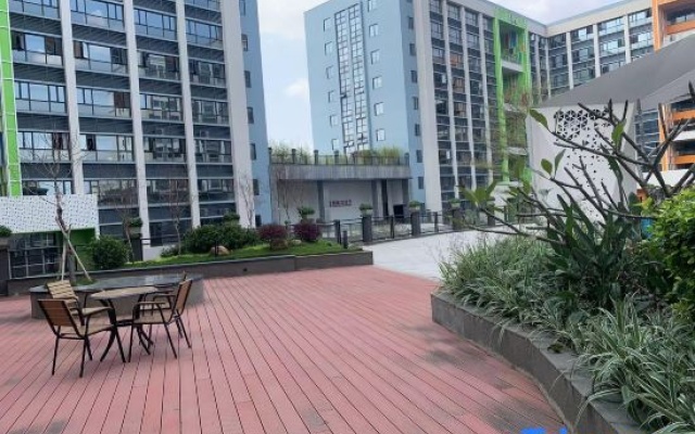 Lavande Hotels ，Guangzhou Panyu Dalong Branch – Outside – Guangzhou