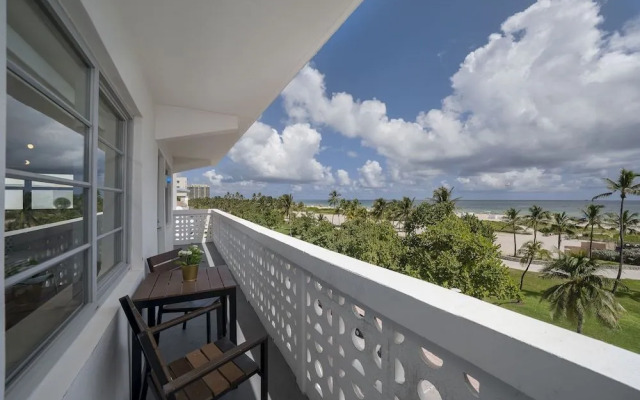 Strand on Ocean by Sunnyside Hotels