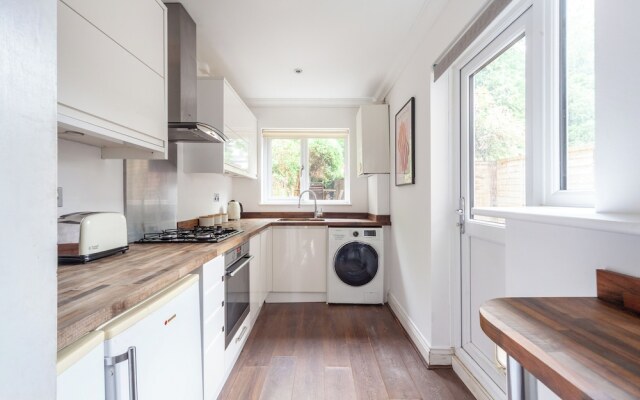 The Ealing Villa