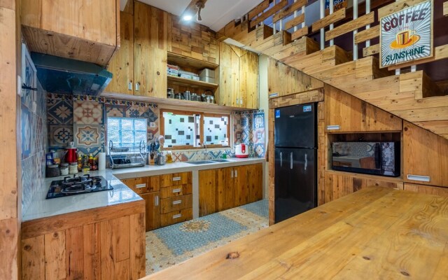 Jimbaran Cozy House & Bunk Bed