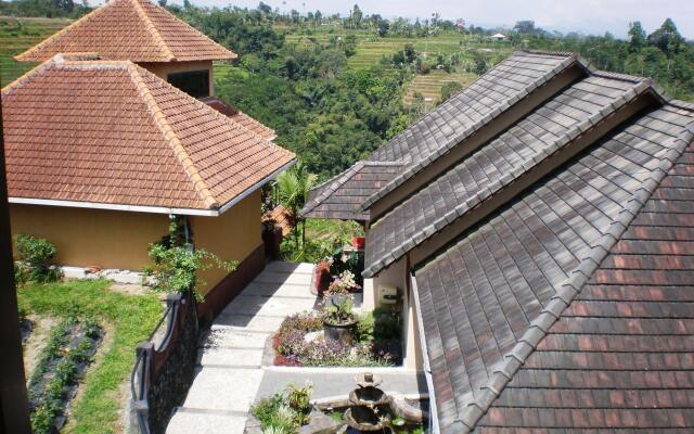 Shangrilah Villas