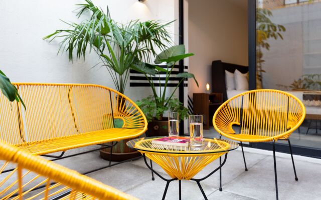 Cozy & Hip Roma Apt with 2 Private Terraces!