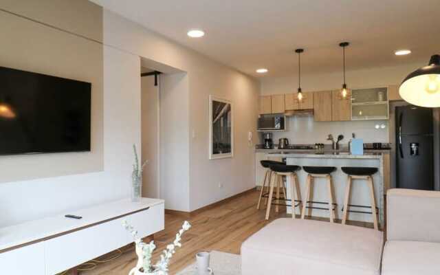 w Beautiful 2BR in the Heart of Miraflores