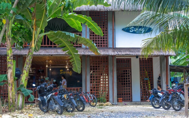 Sinag Hostel - Adults Only