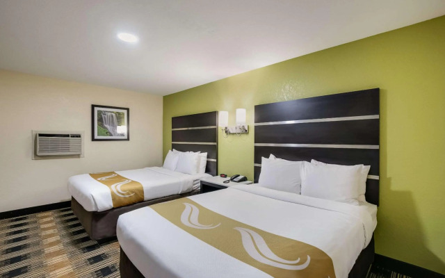 Quality Inn & Suites Mt Chalet