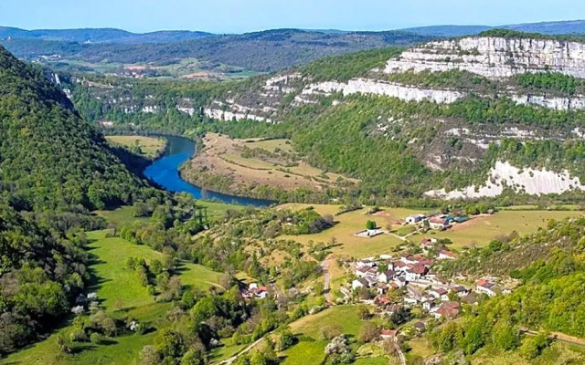 La Belle Riviere (Adults Only)