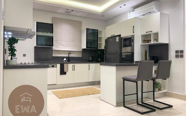 Kease Qirwan B-13 Royal Touch Patio AX97