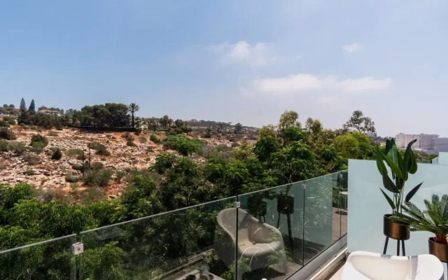 Rio Gardens - Fresh Studio w Shared Pool