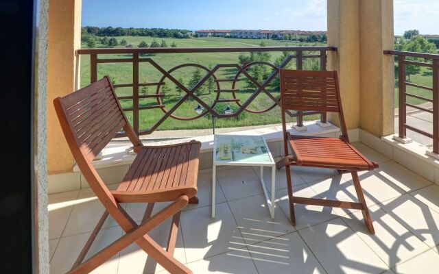 Lighthouse Luxe Estate Apart & Villas