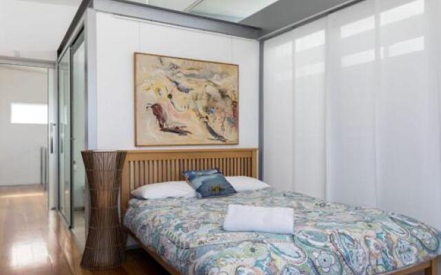 TASMAN DRIVE Gerringong 4pm check out Sundays