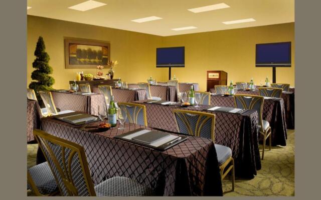 Omni Charlottesville Hotel