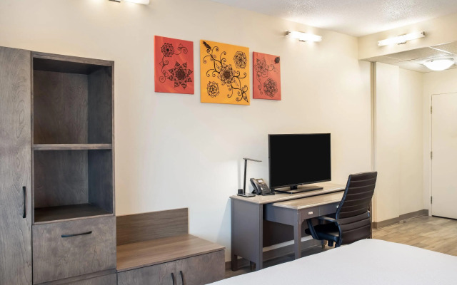 Days Inn by Wyndham Berthierville