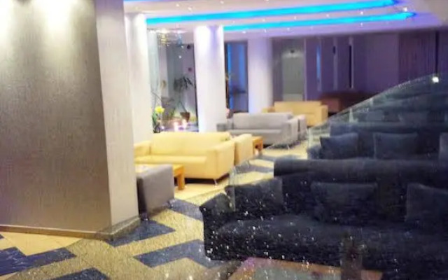 Kreoli Hotel