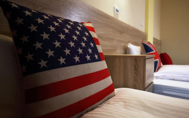 Corner House - Hostel