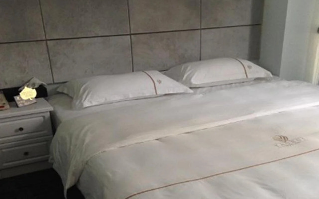 Yaohui Business Hotel