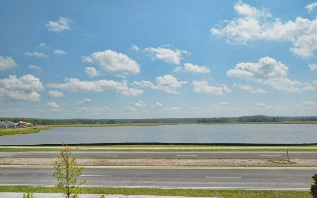 Storey Lake-5 Bedrooms Home W/pool-1650st Home by Redawning