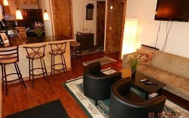 Blue Frost Apartments