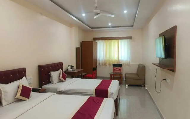 Hotel Rekha International