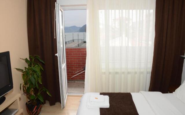 Apartments Zlatna Ribica