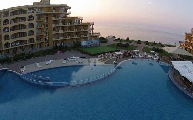 Midia Family Resort