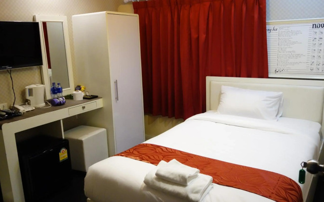 S30 Sukhumvit Hotel