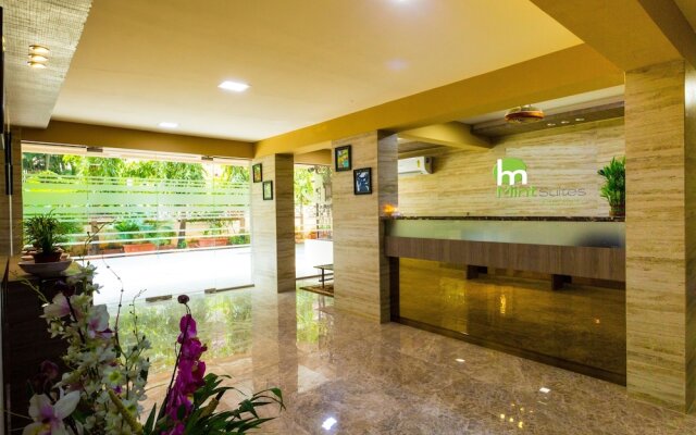 Ashu Homes-Service Apartment