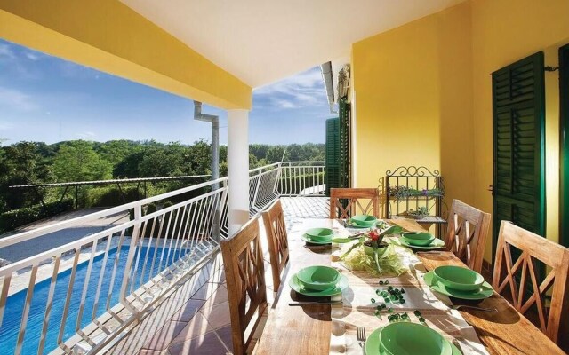 Beautiful Home in Labin With Wifi and 6 Bedrooms
