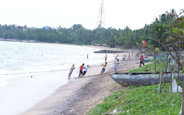 Ceylon Sea Hotel