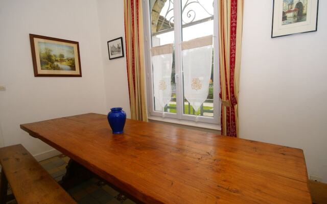 Lovely Child-friendly Villa in Bayeux