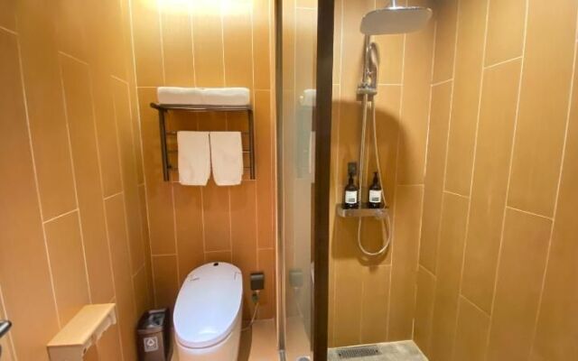 Ji Hotel(Shanghai Nanxiang Ancient Garden Branch)
